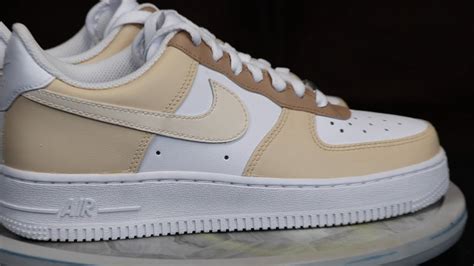 Nude Airforce 1